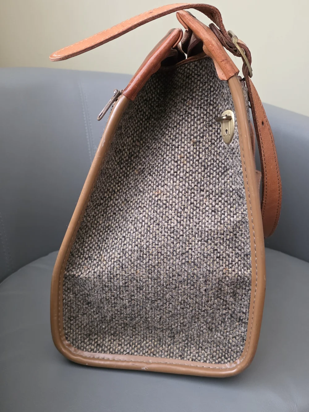 HARTMANN Neutral Tweed Shoulder Bag with Tan Leather Trim VINTAGE
